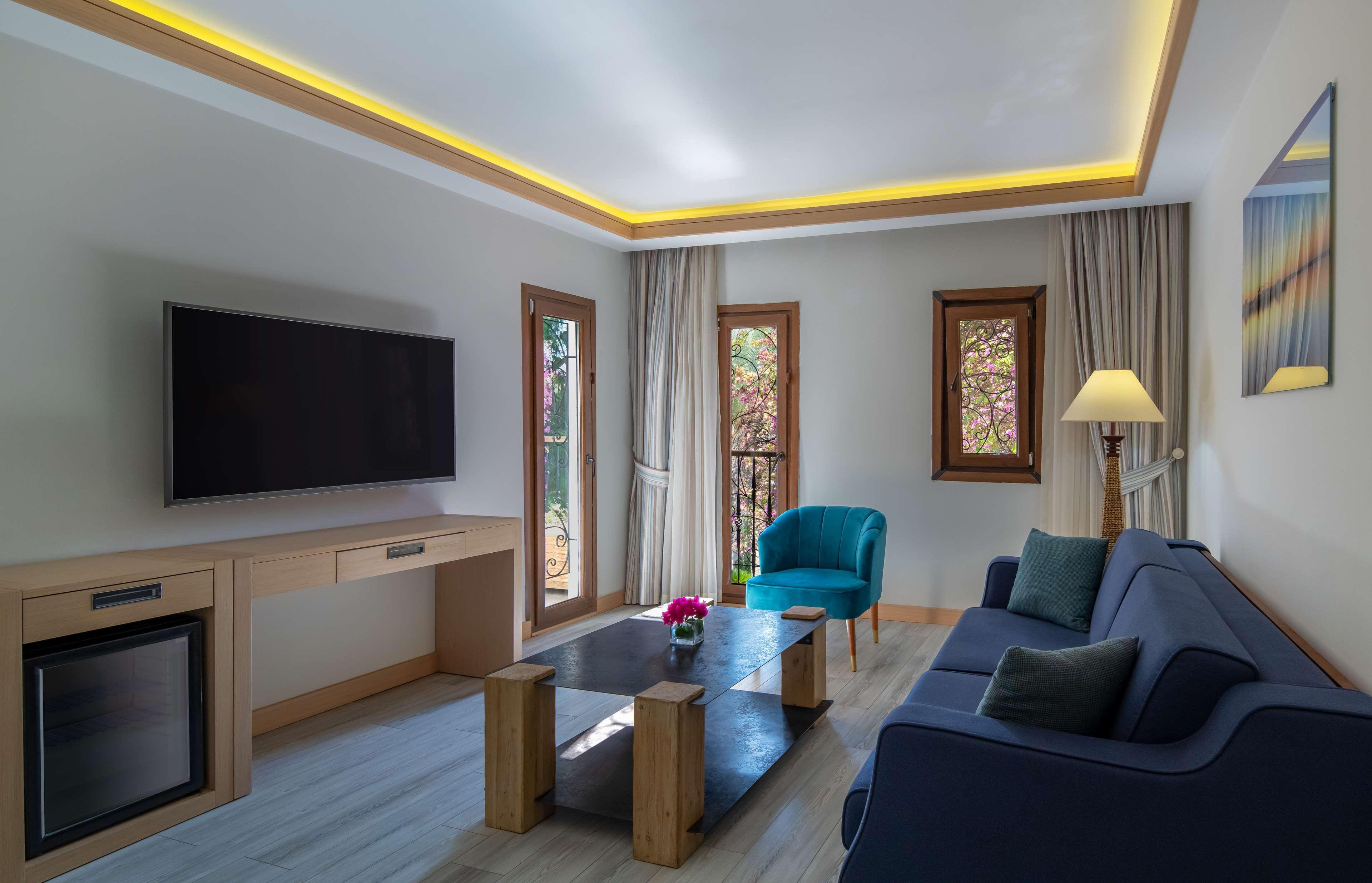 Doubletree By Hilton Bodrum Marina Vista Extérieur photo