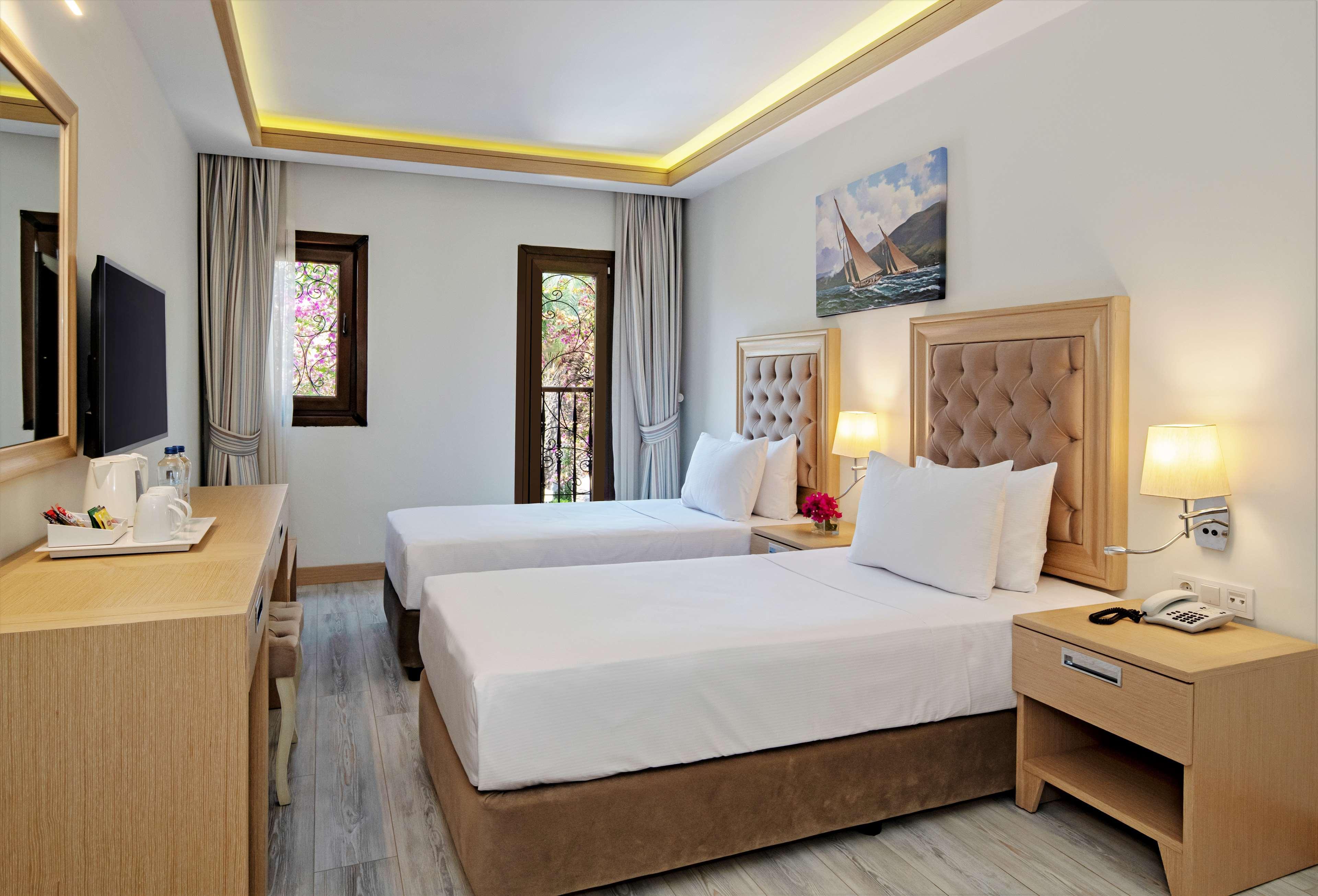 Doubletree By Hilton Bodrum Marina Vista Extérieur photo