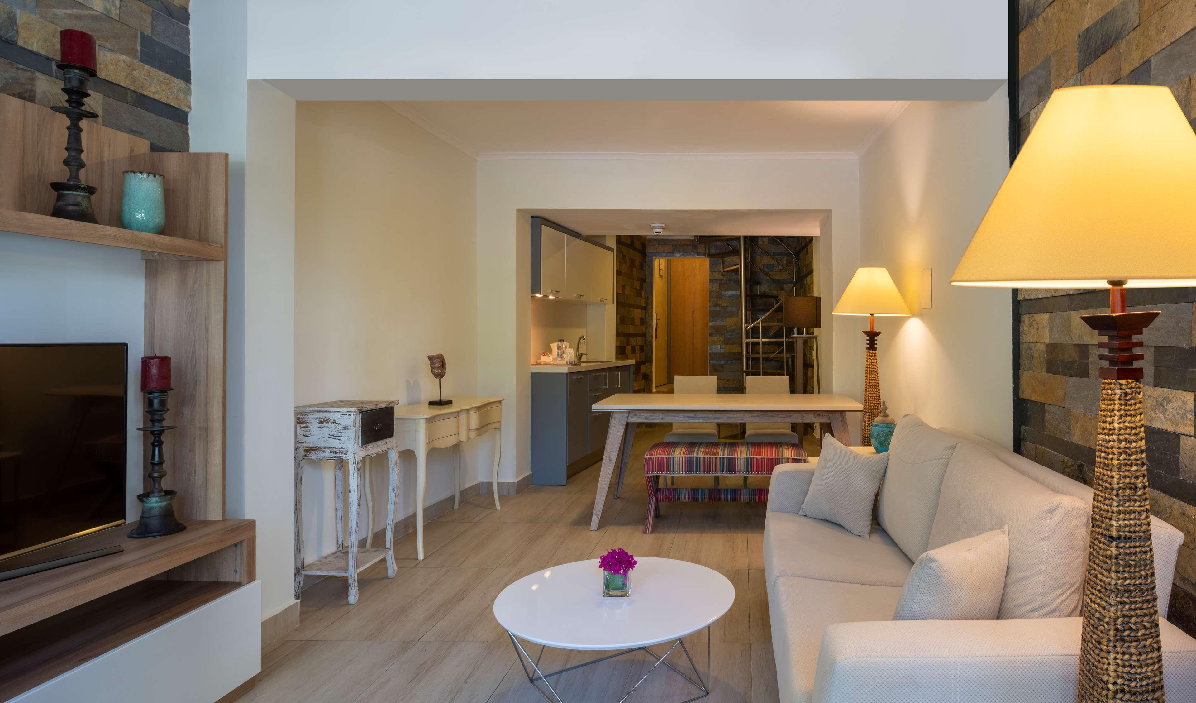 Doubletree By Hilton Bodrum Marina Vista Extérieur photo